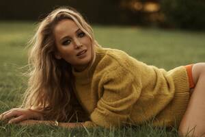 Jennifer Lawrence Big Tits - Jennifer Lawrence: â€œI Didn't Have a Life. I Thought I Should Go Get Oneâ€ |  Vanity Fair