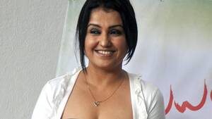 Mallu Aunties - Hot Sona Aunty Exposing - Mallu Actress - YouTube