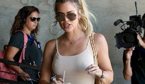 khlo+???+?t? kardashian upskirt - Khloe Kardashian