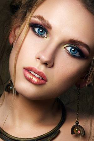 Blue Eyes Woman Porn - tasteful pictures of lovely women lesbian friendly â€¢ no porn â€¢ web-found  shared images