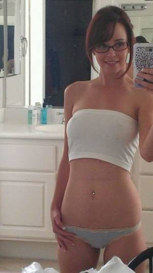 Lesbian Cheerleaders Kissing Non Nudes - Scissoring Lesbians Photos | Hot non-nude lesbian photos hot women, sexy  women