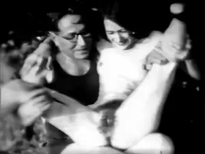 1930s Pussy - Hairy Pussy Spanking & Flogging: 1930s Vintage Public Beach Fetish XXX