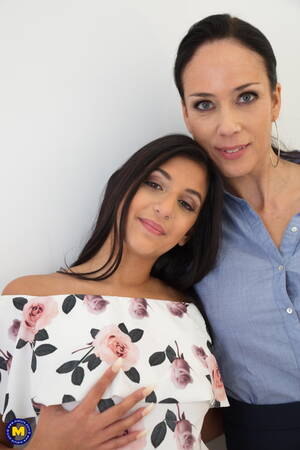 mature teens threesome anal - 18 year old teen and a MILF get fucked in her ass by a big cock - Mature.nl