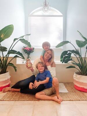 Homemade Porn Milf Denise Knapp - Getting Your House Ready For Guests - Mrs. Lauren Stokes