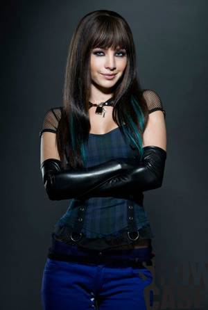 Ksenia Solo Porn Star Look Alike - Ksenia Solo, Kenzi | Lost Girl | Season 4 Promo