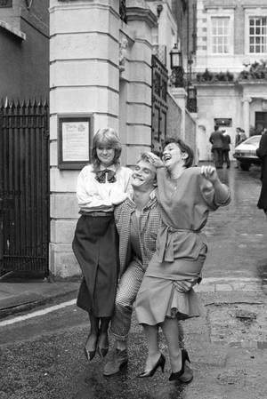 Kris Kristofferson Porn - Dolph Lundgren with two fans, 1986