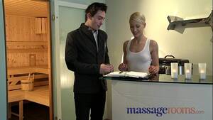massage room uma - Massage Rooms Uma rims guy before squirting and pleasuring another -  XVIDEOS.COM