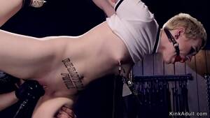 Bondage Porn Hair - Short hair blonde in device bondage - XVIDEOS.COM