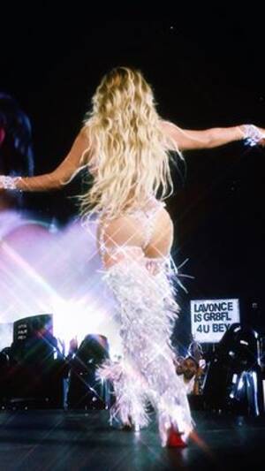 beyonce upskirt pussy panties - BeyoncÃ©'s Butt