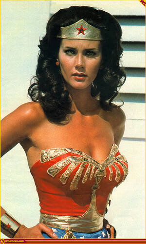 Lynda Carter Wonder Woman Porn - Wonder Woman: from Bondage Heroine to Feminist to Sexpot