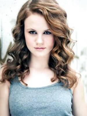 Mackenzie Lintz Fake Porn - Mackenzie Lintz sexy Photos | SexCelebrity