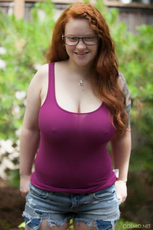 chubby redhead teen boobs - Natural redhead teen exposes her thick body and big saggy boobs in the  woods - PornPics.com