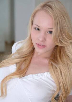 Corona Star - Russian Porn Star â€œIncentivizesâ€ Coronavirus Vaccine Research (14 pics) -  izispicy.com