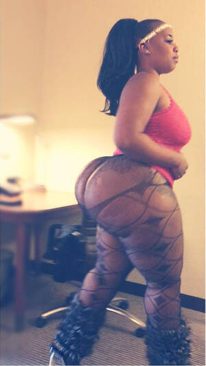 Mega Ass Porn - Mega booty... Porn Pic - EPORNER