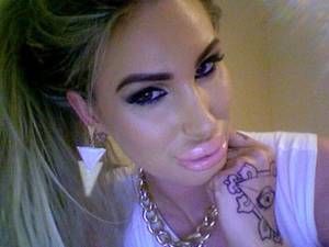 fake lips - Not sure how got this far without the queen of fake lips being mentioned.  DD Ventura blows everyone else away.