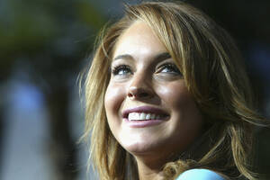 Big Boob Lindsay Lohan - Britney Spears, Lindsay Lohan and the media mistreatment of young female  stars in the early 2000s - The Washington Post