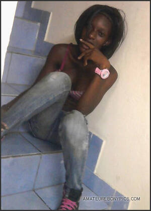 amateur black boob slefshot - Big boobs black girls self-shot pictures. Picture #1