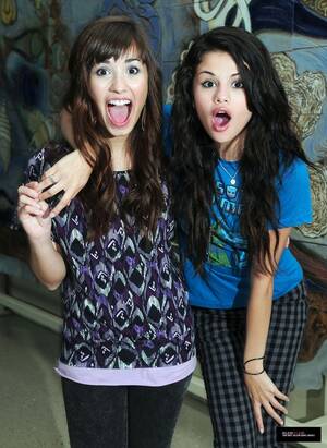 Demi Lovato And Selena Gomez Lesbian - Selena Gomez Photo: Demi lovato and Selena Gomez | Selena gomez photos,  Lovato, Selena