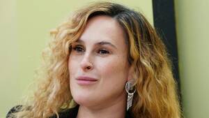 naturist nudist mom - Rumer Willis celebrates 'mom bod' and shares nude snap following daughter  Louetta's birth | Ents & Arts News | Sky News