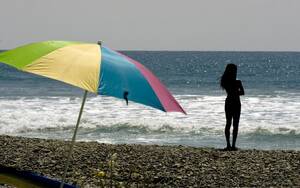 lust on the beach nude - Jennifer Aniston's 'nude vacation' â€“ Orange County Register