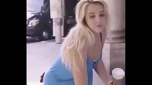 Homeless Anal Porn Blonde Lady - Sweet Blonde Teen Fucks a Homeless Male - Darknessporn.com