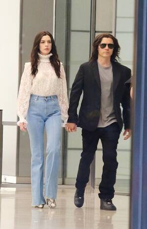 Anne Hathaway Porn Lesbian - Anne Hathaway â€“ Janet Charlton's Hollywood, Celebrity Gossip and Rumors