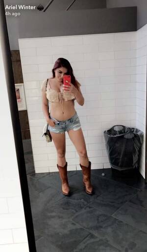 Ariel Winter Anal Fucking - Ariel Winter: I Don't MEAN to Show My Butt All the Time! - The Hollywood  Gossip