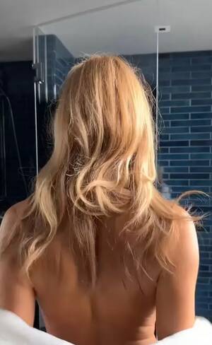 Amanda Holden Had Porn - Amanda Holden strips totally naked in risquÃ© video before Britain's Got  Talent debut - Irish Mirror Online