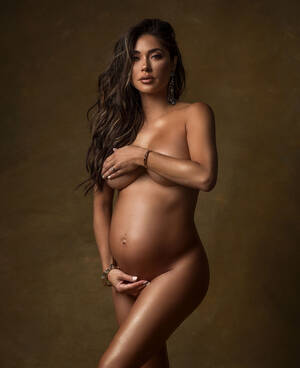 Famous Pregnant Porn - Celebrities Posing Nude While Pregnant: Maternity Pics | Us Weekly