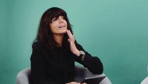 Margot Robbie Porn Captions Celebrity - Who jumped into a pool in her wedding dress?! I, Tonya stars Margot Robbie  and Allison Janney play lucky dip - Style Play