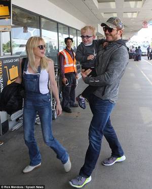 Jack Anna Faris Porn - Jetting out: Chris Pratt, his wife Anna Faris and his son Jack flew out of  Los Angeles, Ca.