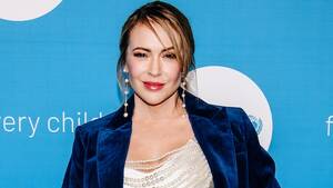 alyssa milano nude transvestite - Alyssa Milano News, Pictures, and Videos - E! Online