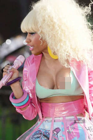 Nicki Minaj Boobies Porn - Nicki Minaj says nip slip not publicity stunt