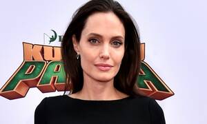 Facial Porn Angelina Jolie - What Is Bell's Palsy? â€” Expert Speaks on Angelina Jolie's Diagnosis | Life  & Style