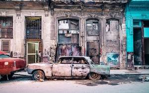 Abandonment Porn - Havana attracts photographers around the world for its crumbling  architecture