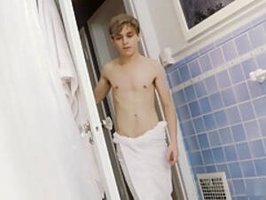 Boy Shower Porn - Boys in the shower - tube.asexstories.com