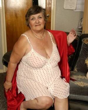 fat old horny grandma - Horny fat granny Marcia strips and spreads her old slutty pussy Porno  Fotos, XXX Fotos, Imagens de Sexo #3258852 - PICTOA