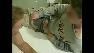 best friends experiment - Friends Experimenting - XVIDEOS.COM