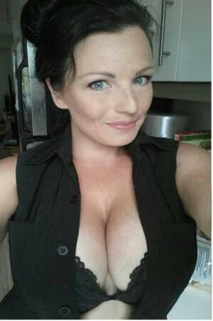 incredible milf - Stunning milf... Porno Fotos - EPORNER