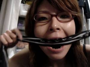 asian girl mouth gag - Model with cleave gag