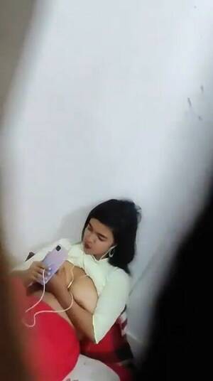 desi girl masturbation - Desi Girl Masturbation While Talking To Lover On Video Call {Secretly  Captured by Neighbour} â€“ Fuckingbabes.in