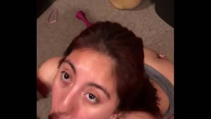 mexican giving blowjobs - Mexican gives blowjob - XVIDEOS.COM