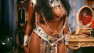 Egypt Vintage Porn - Famous queen of Egypt is more than ready to have sex with her beloved man