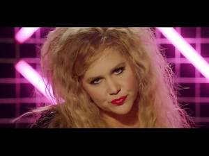 Amy Schumer Lesbian Kissing - 