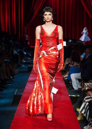 fashion show - Moschino Spring/Summer 2017 Fashion Show - See more on www.moschino.com