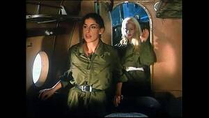 Airplane Porn Movie Classic - Sarah Young in Le porcone volanti 1 (Mario Bianchi) - XVIDEOS.COM