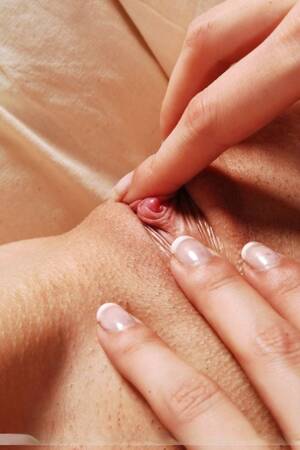 cunt rubbing - Closeup Clit Rubbing Porn Pics & Naked Photos - PornPics.com