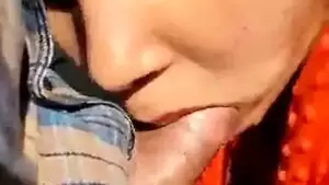 desi girl sucking cock - Desi Girl Sucking Outdoors indian tube porno on Bestsexxxporn.com