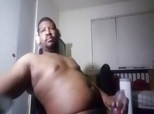Chubby Black Guy Porn - Chubby black guy blows a load