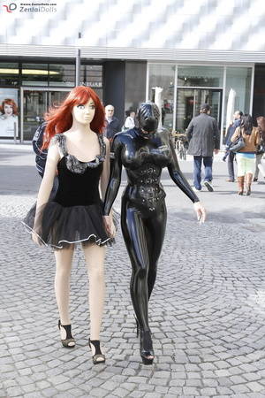 Black Zentai Porn - Hot black zentai wearing chick with gorg - XXX Dessert - Picture 1 ...